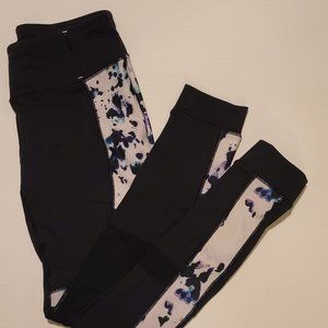 Gently used CALIA by Carrie Underwood, full length leggings.  Size M